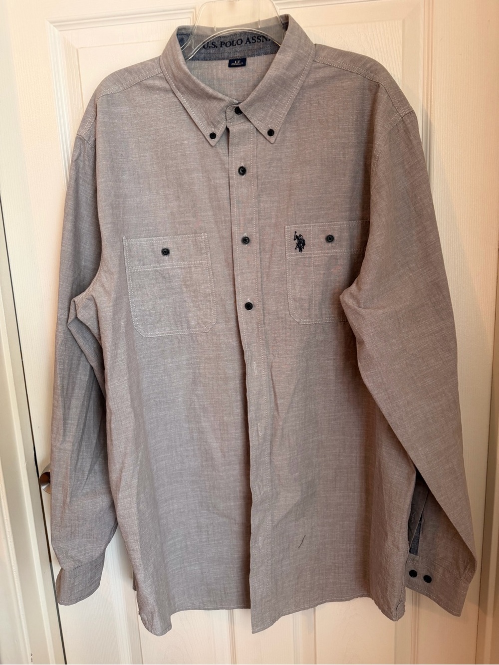 U.S. Polo Assn. Men's 💯% Cotton Casual Button-Up Shirt - Size LT Grey/Tan. - Picture 3 of 10